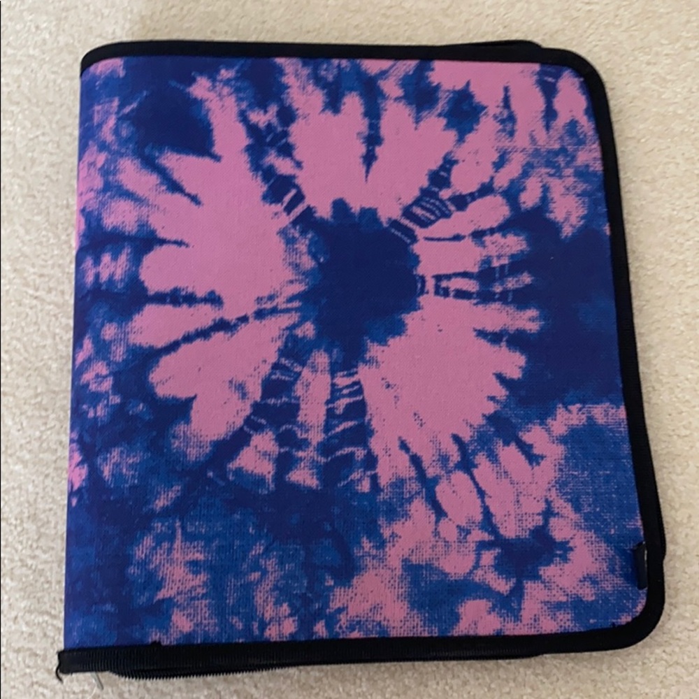 Tie dye Binder